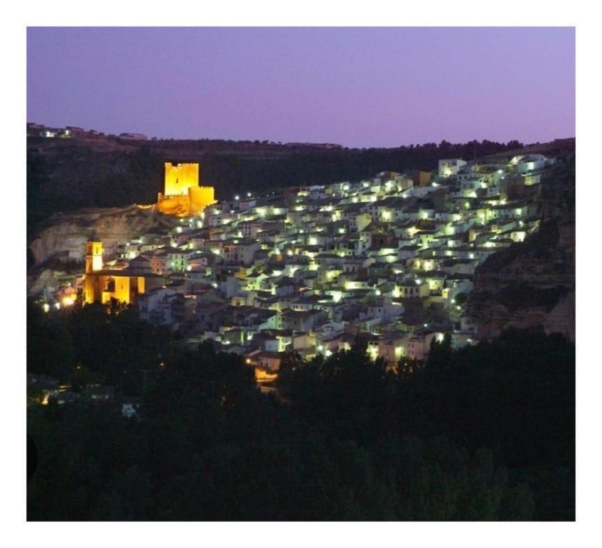 Casa Rural El Abejorro Alcala del Jucar Esterno foto