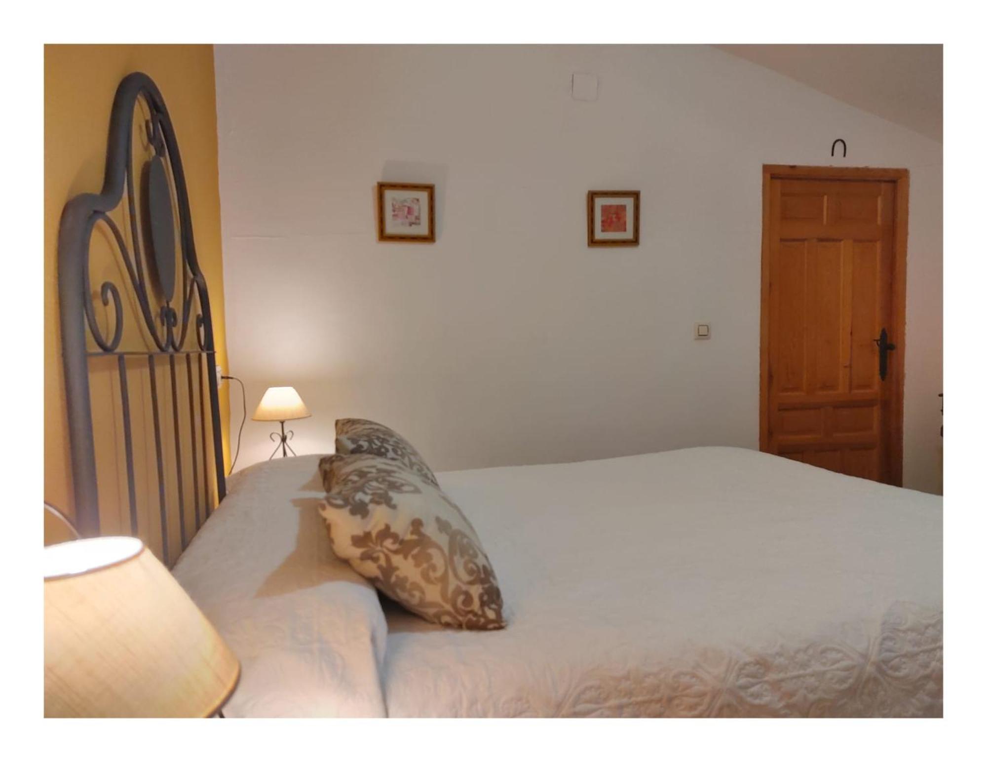 Casa Rural El Abejorro Alcala del Jucar Esterno foto